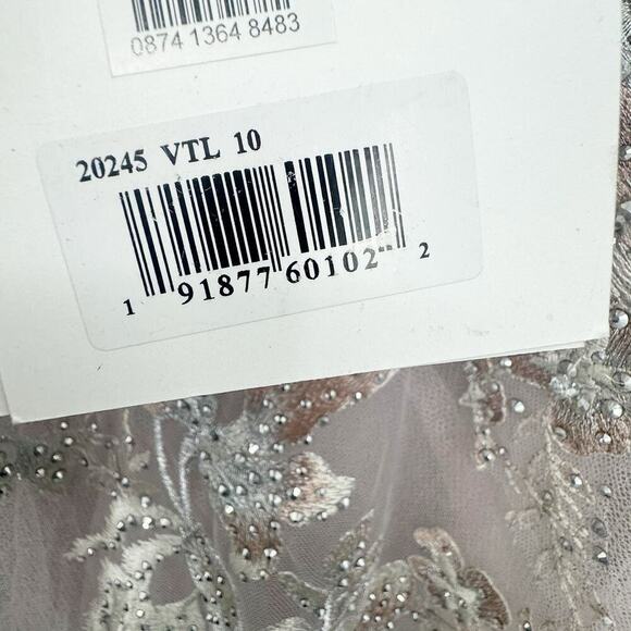 Mac Duggal Vintage Lilac Floral Embroidered Long Sleeve A-Line Gown Size 10 NWT - Picture 10 of 12